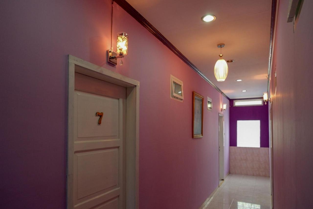 Reddoorz @ Hotel Aulia Majene Exterior foto