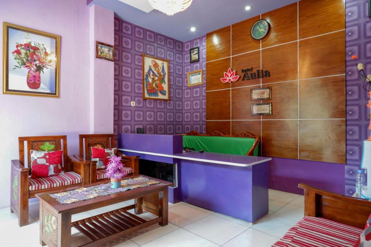 Reddoorz @ Hotel Aulia Majene Exterior foto